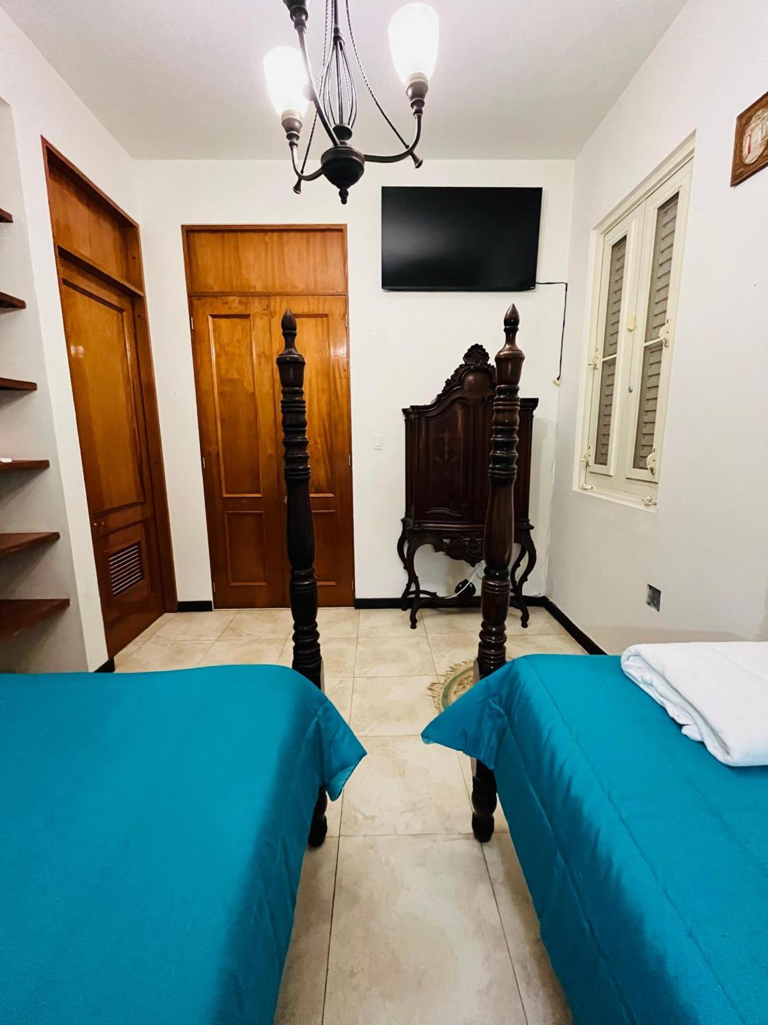 Hotel Libertad Lares 외부 사진