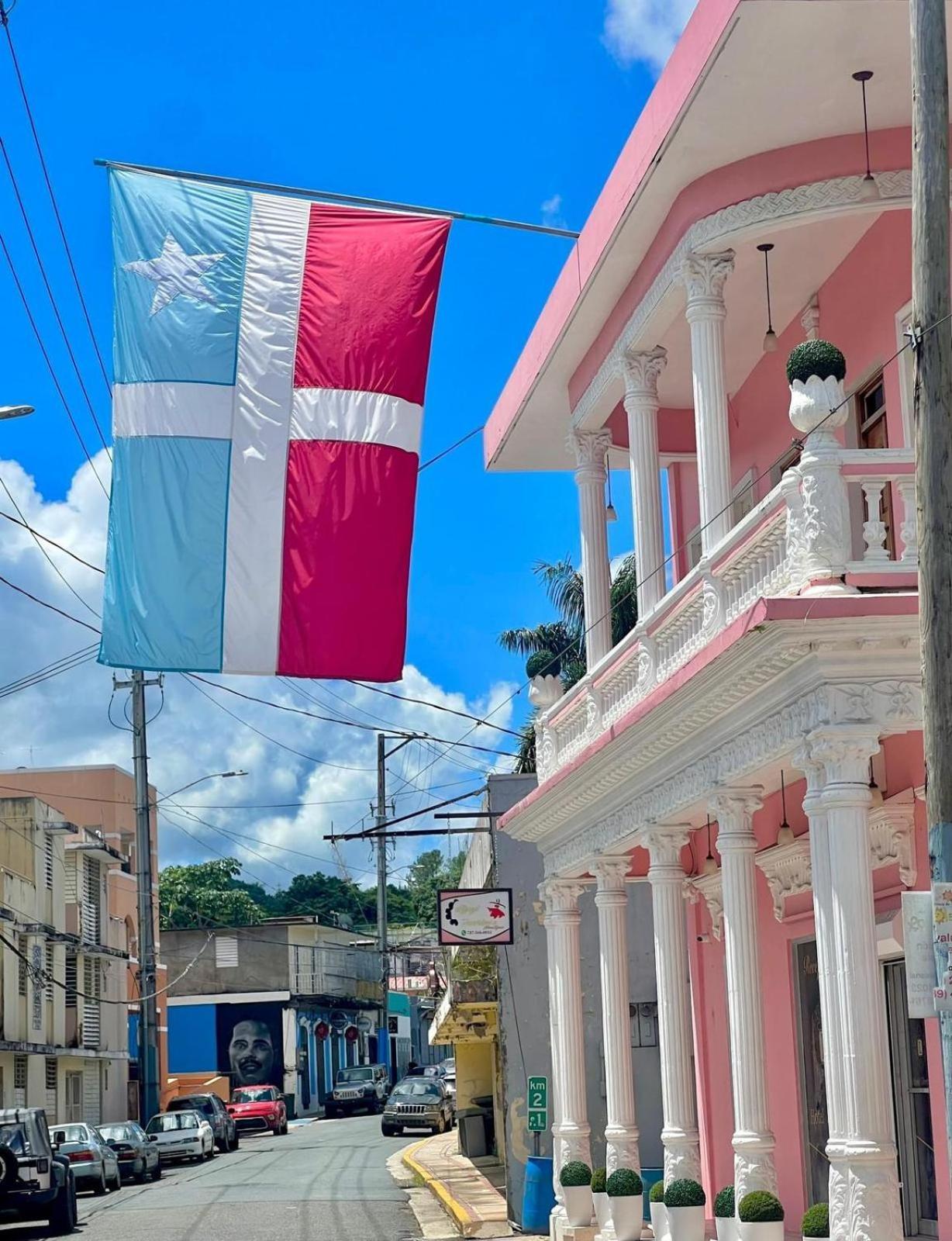 Hotel Libertad Lares 외부 사진